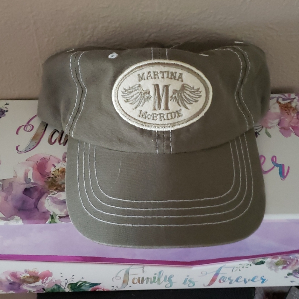 NWOT vintage 2002 Martina McBride concert hat
